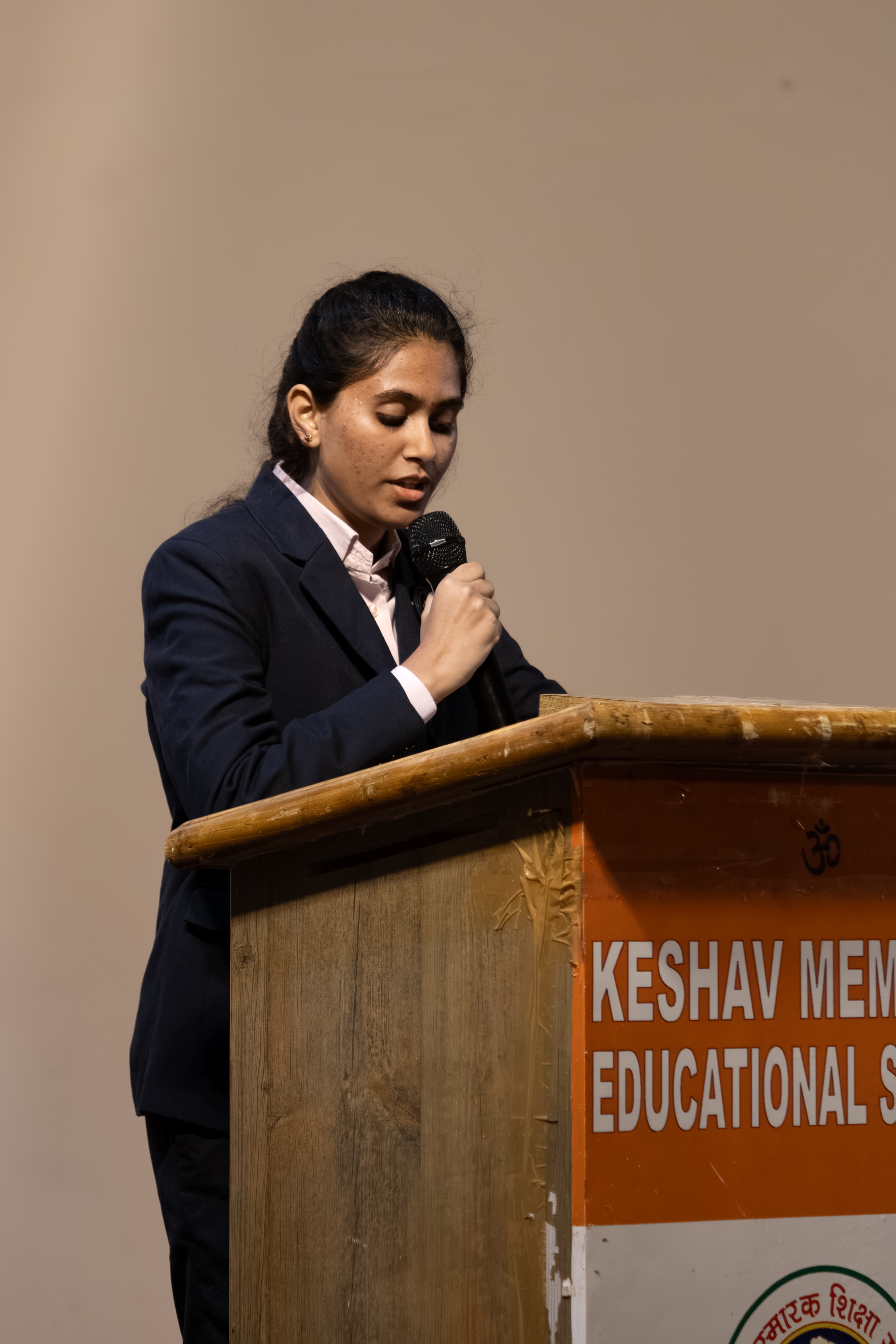 Morsu Greeshma speaking at a Recurse event