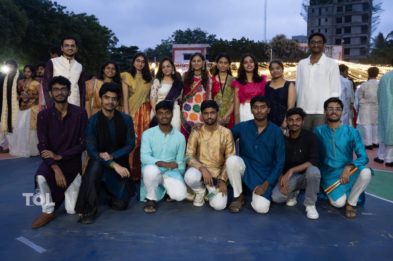 Recurse members gathered together during Navraas